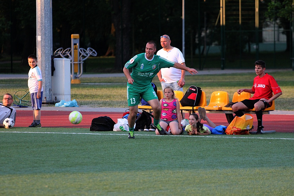 Liga Biznesu: FOCIS Kominki i Oldboje zagrają w finale!