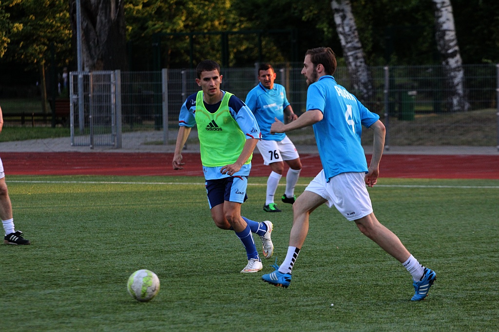 Liga Biznesu: FOCIS Kominki i Oldboje zagrają w finale!