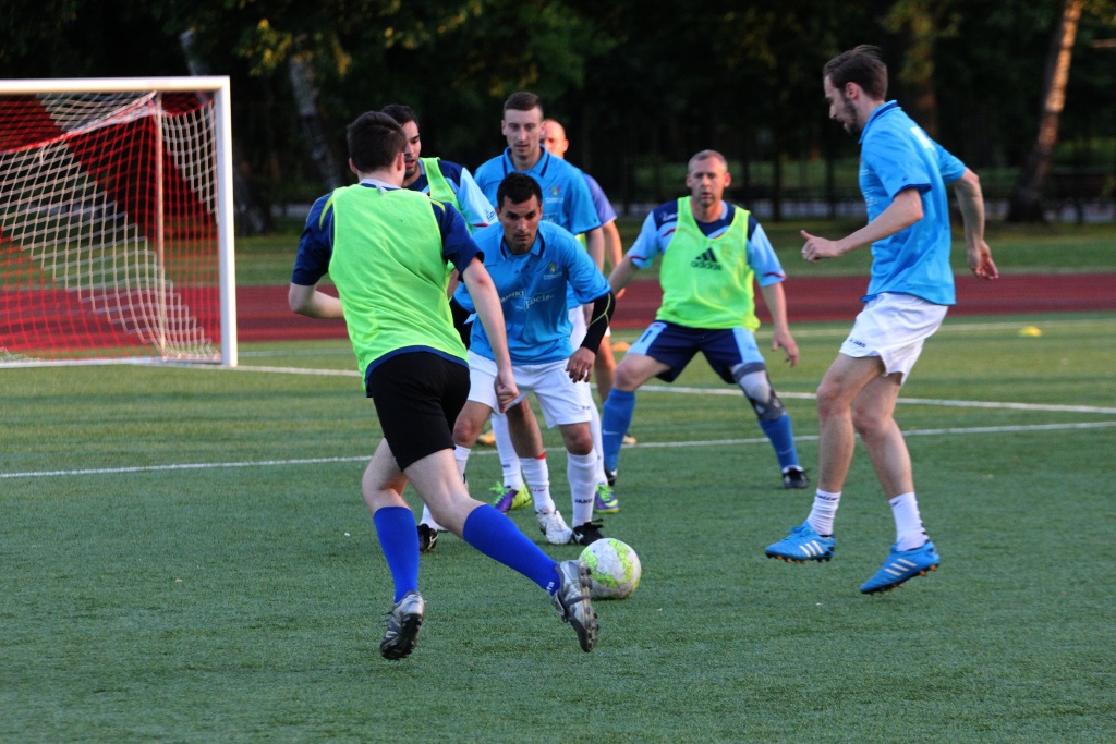 Liga Biznesu: FOCIS Kominki i Oldboje zagrają w finale!