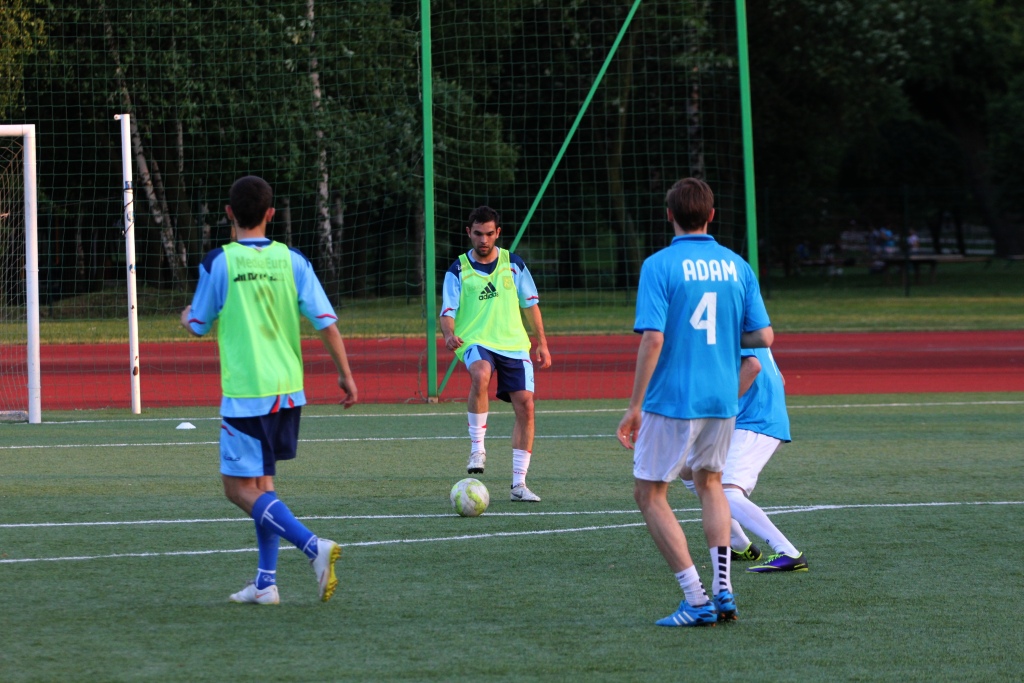 Liga Biznesu: FOCIS Kominki i Oldboje zagrają w finale!