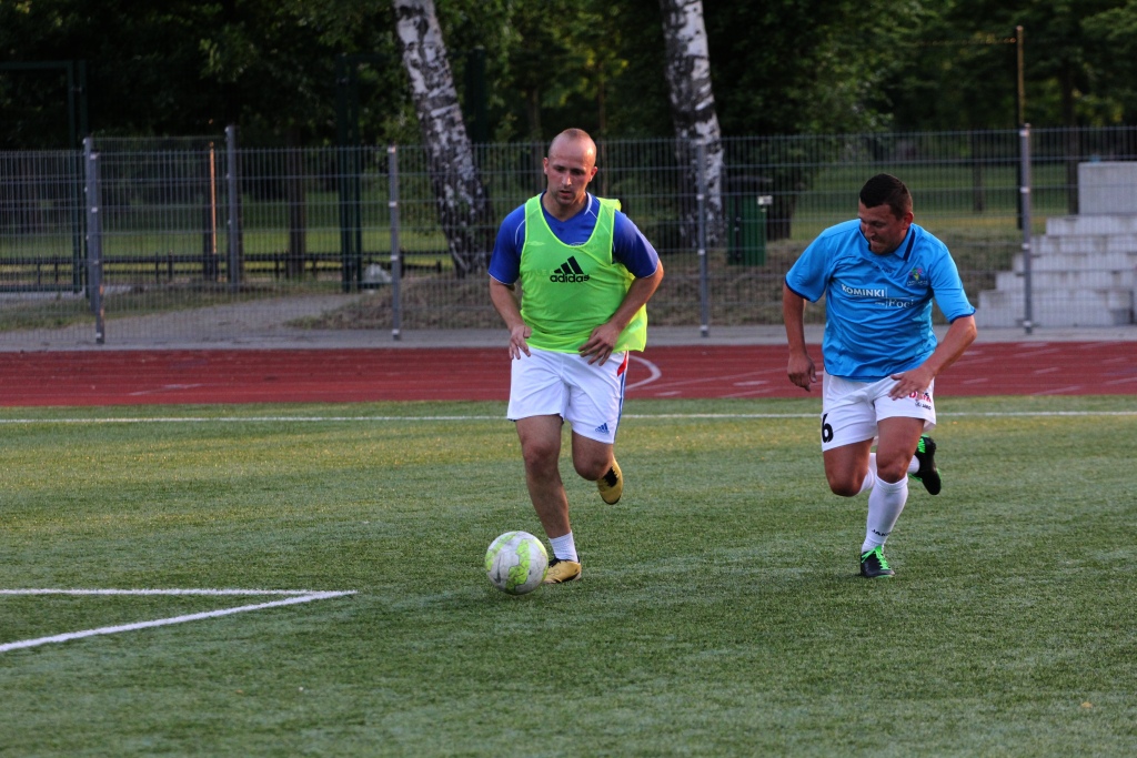 Liga Biznesu: FOCIS Kominki i Oldboje zagrają w finale!