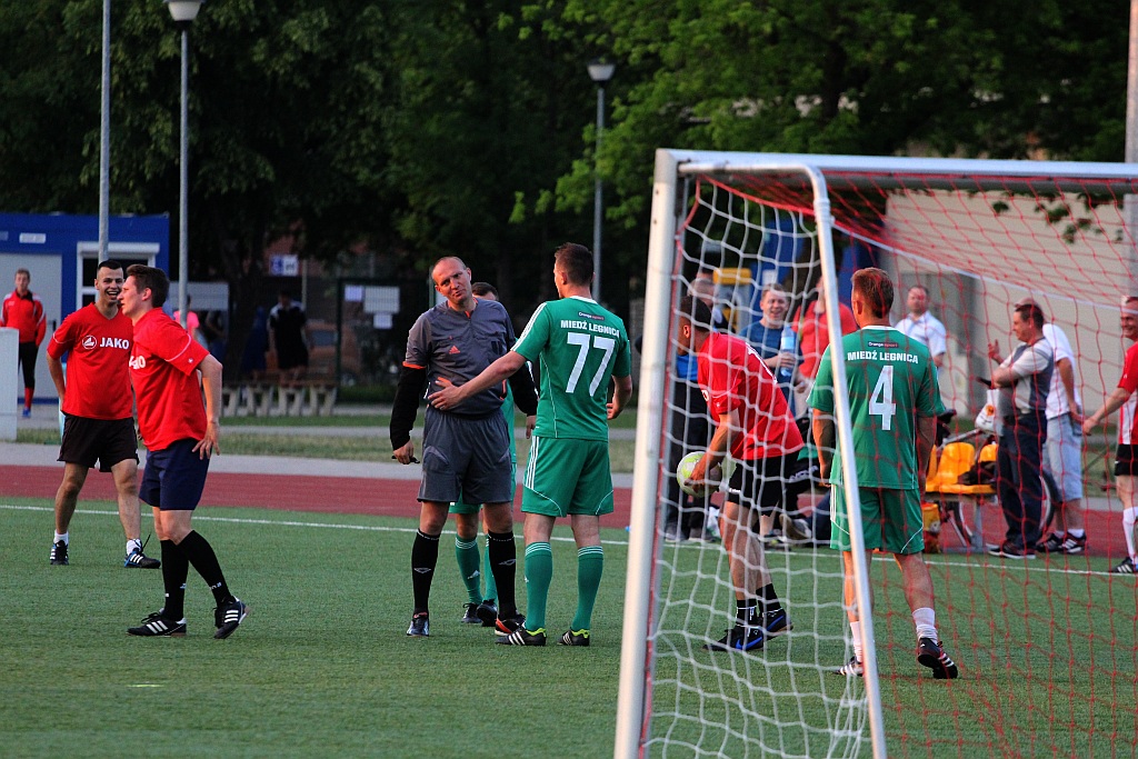 Liga Biznesu: FOCIS Kominki i Oldboje zagrają w finale!
