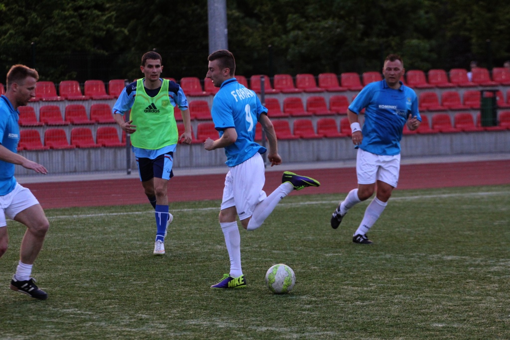 Liga Biznesu: FOCIS Kominki i Oldboje zagrają w finale!