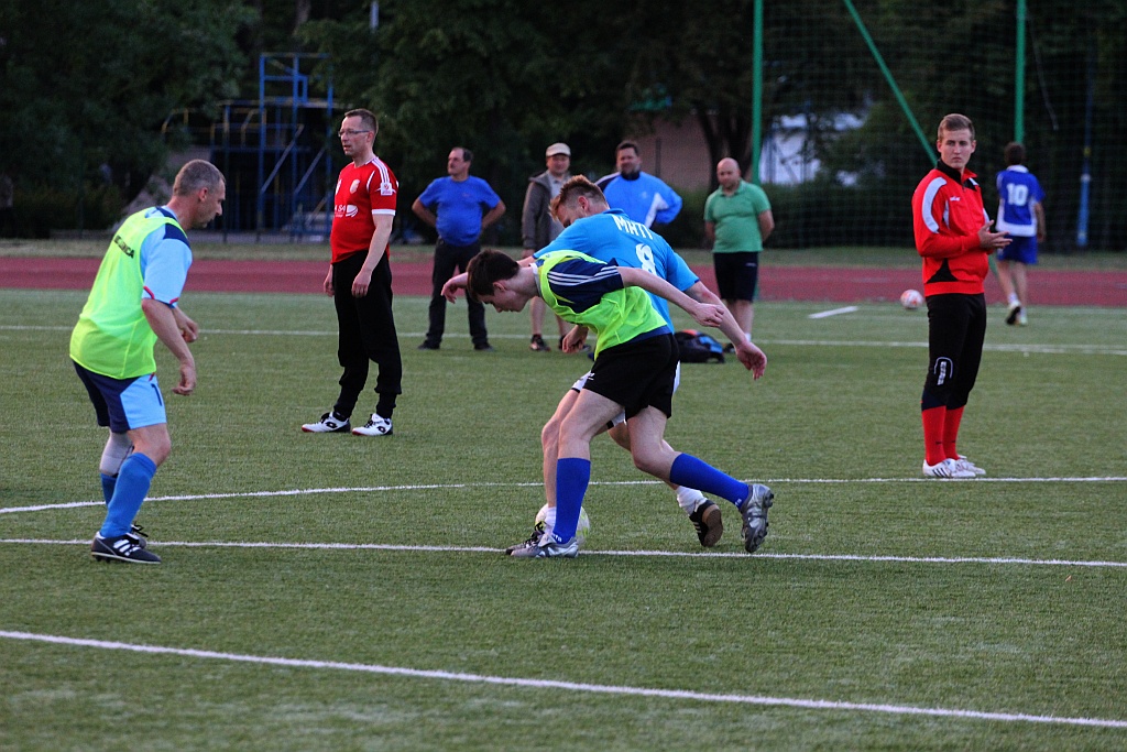 Liga Biznesu: FOCIS Kominki i Oldboje zagrają w finale!