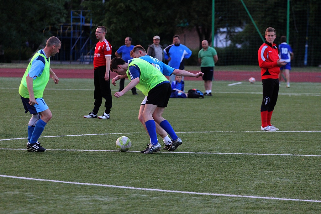 Liga Biznesu: FOCIS Kominki i Oldboje zagrają w finale!