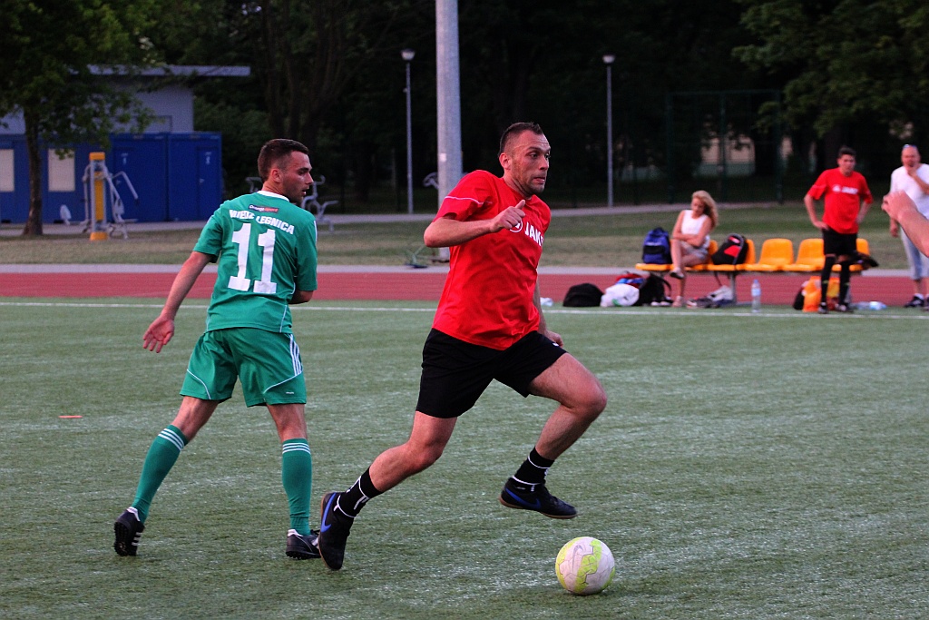 Liga Biznesu: FOCIS Kominki i Oldboje zagrają w finale!