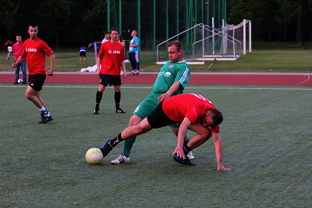 Liga Biznesu: FOCIS Kominki i Oldboje zagrają w finale!
