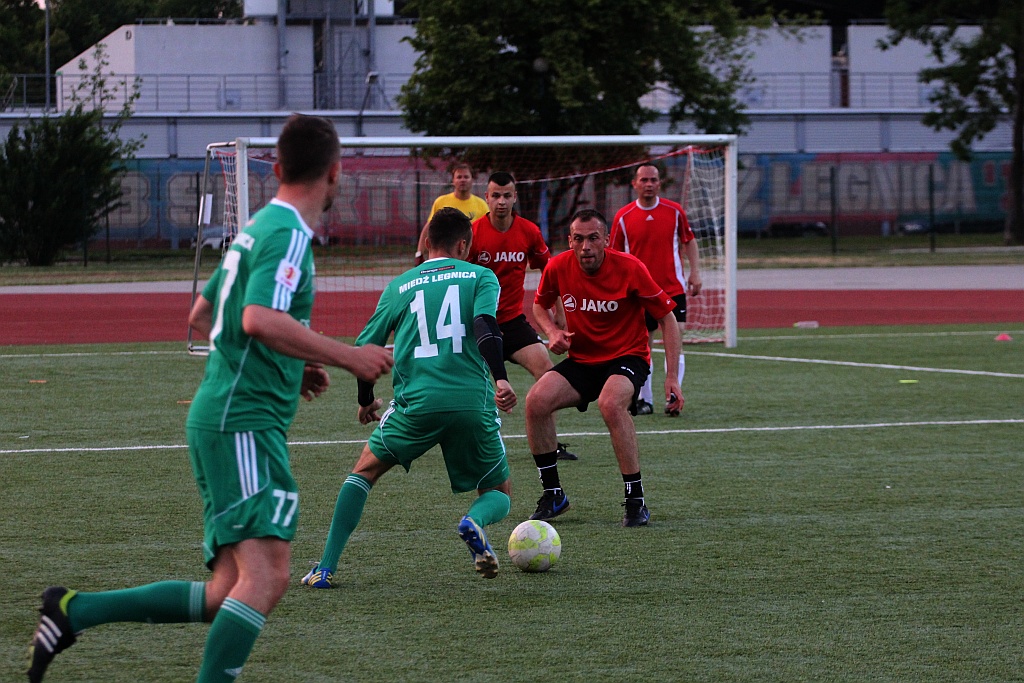Liga Biznesu: FOCIS Kominki i Oldboje zagrają w finale!