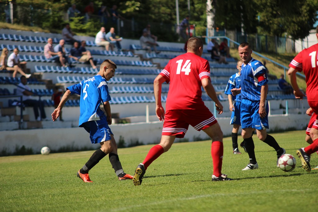 Hat-trick Popeckiego! Konfeks zostaje w lidze