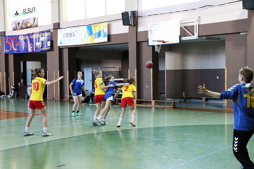 Szczypiorniści walczą w Lion Cup 2015 cz2
