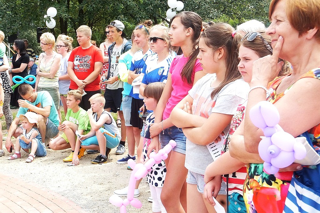 Legniczanie bawią się na festynie LSM cz1