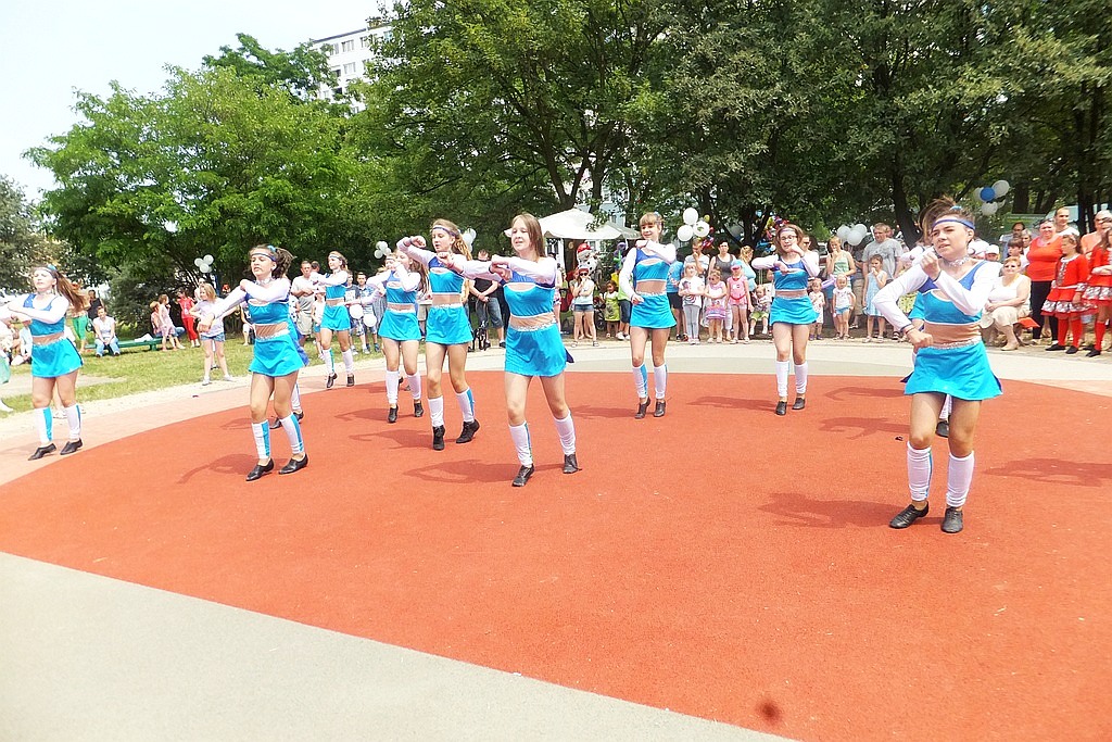 Legniczanie bawią się na festynie LSM cz1