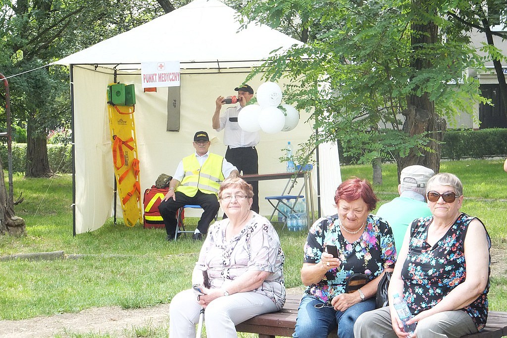 Legniczanie bawią się na festynie LSM cz1