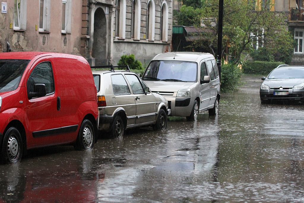 Legnica po przejściu ulewnej burzy