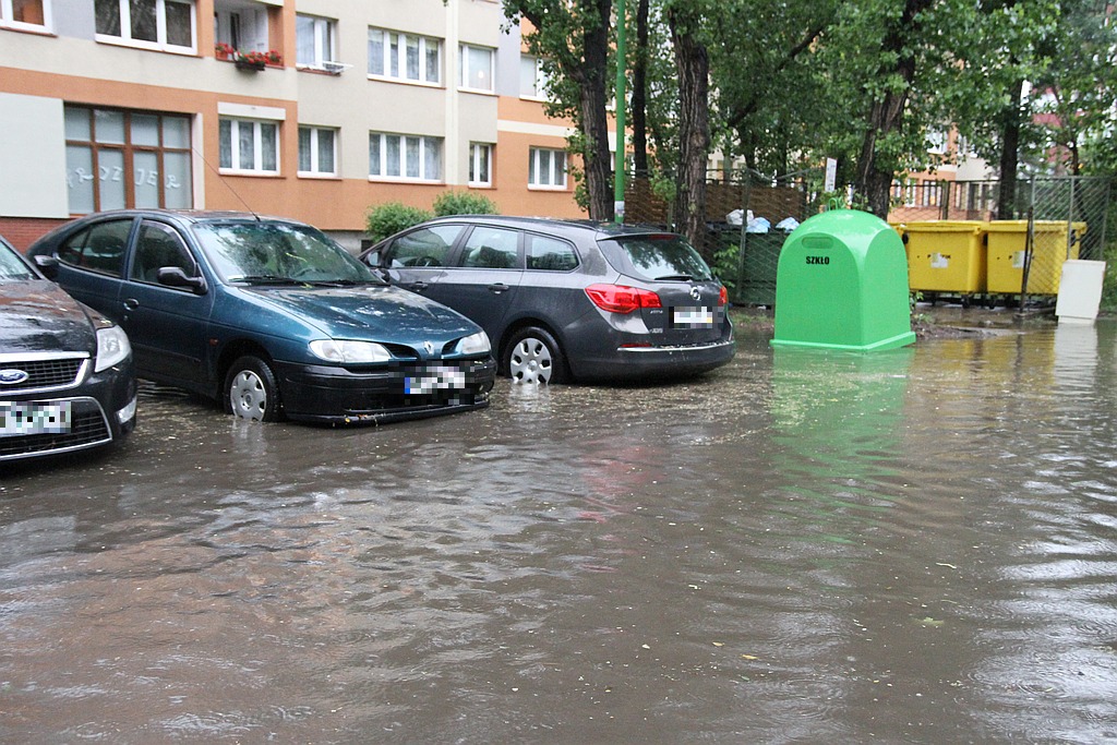 Legnica po przejściu ulewnej burzy