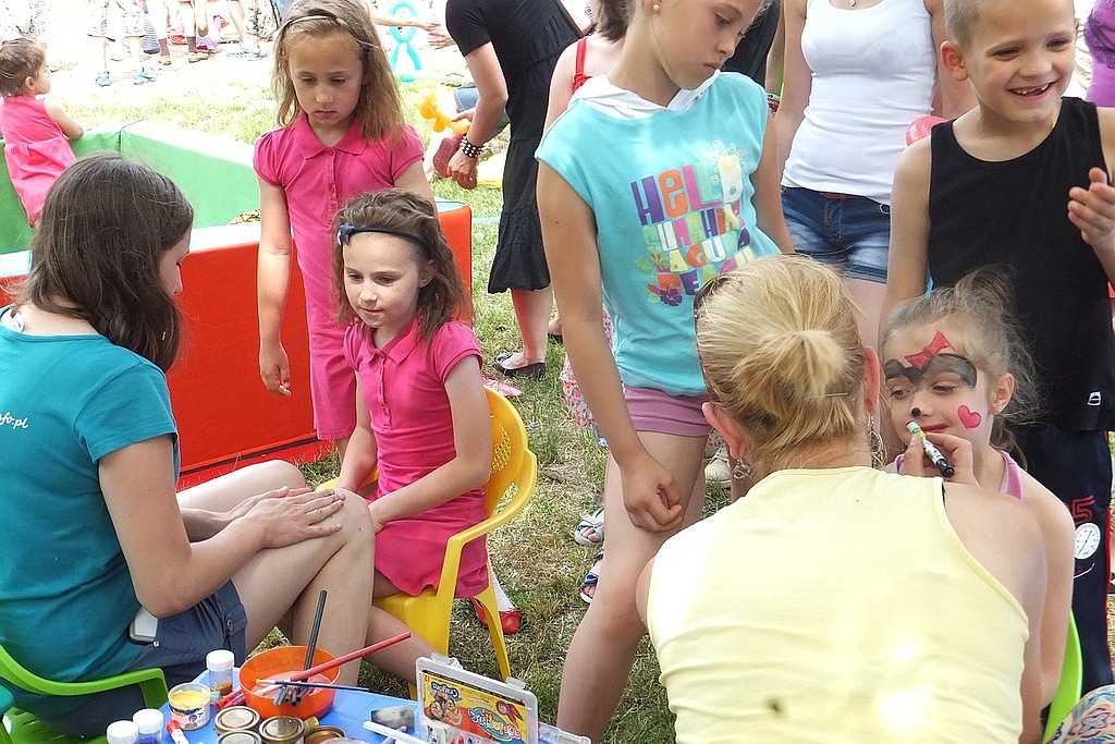 Legniczanie bawią się na festynie LSM cz1
