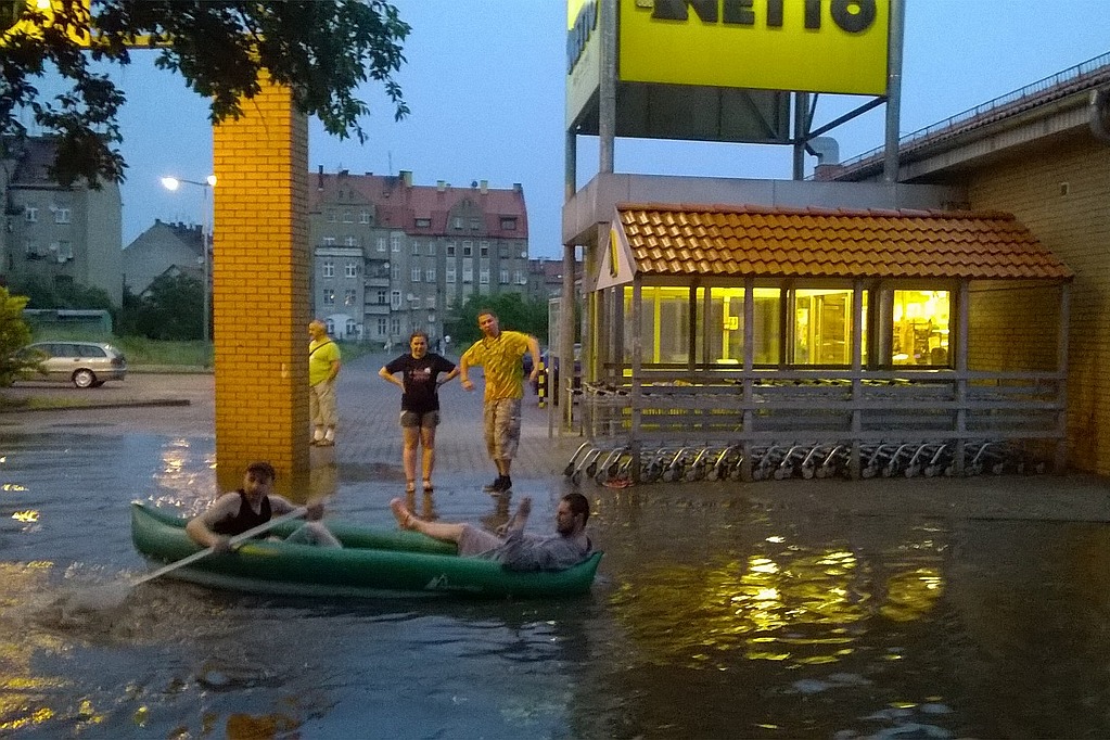 Legnica po przejściu ulewnej burzy