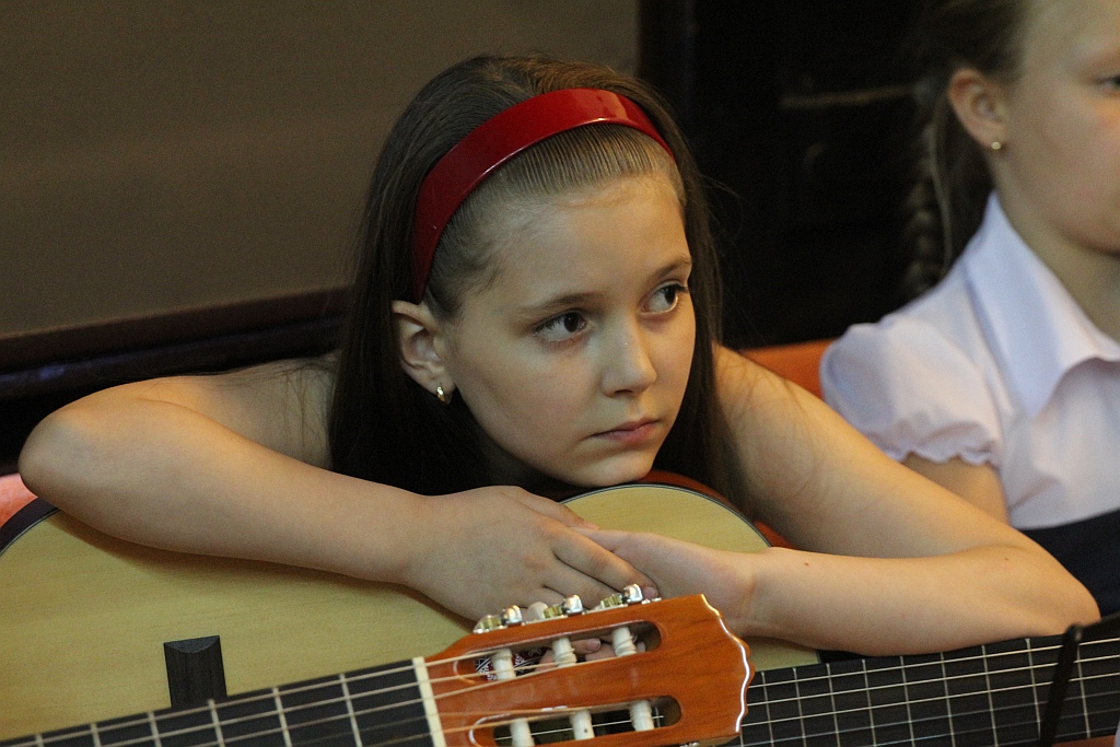 Gitarzyści i plastycy zakończyli zajęcia