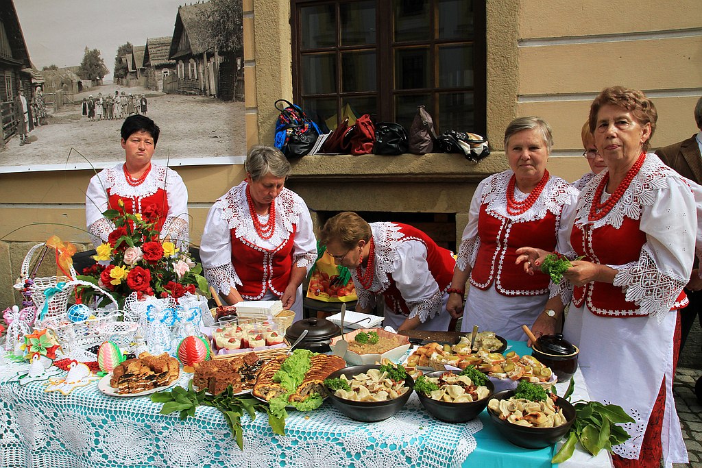Dawnych Kresów czar … na dziedzińcu Akademii Rycerskiej