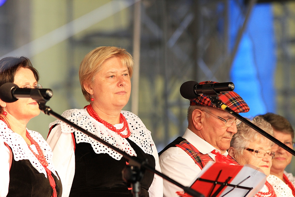 Dawnych Kresów czar … na dziedzińcu Akademii Rycerskiej
