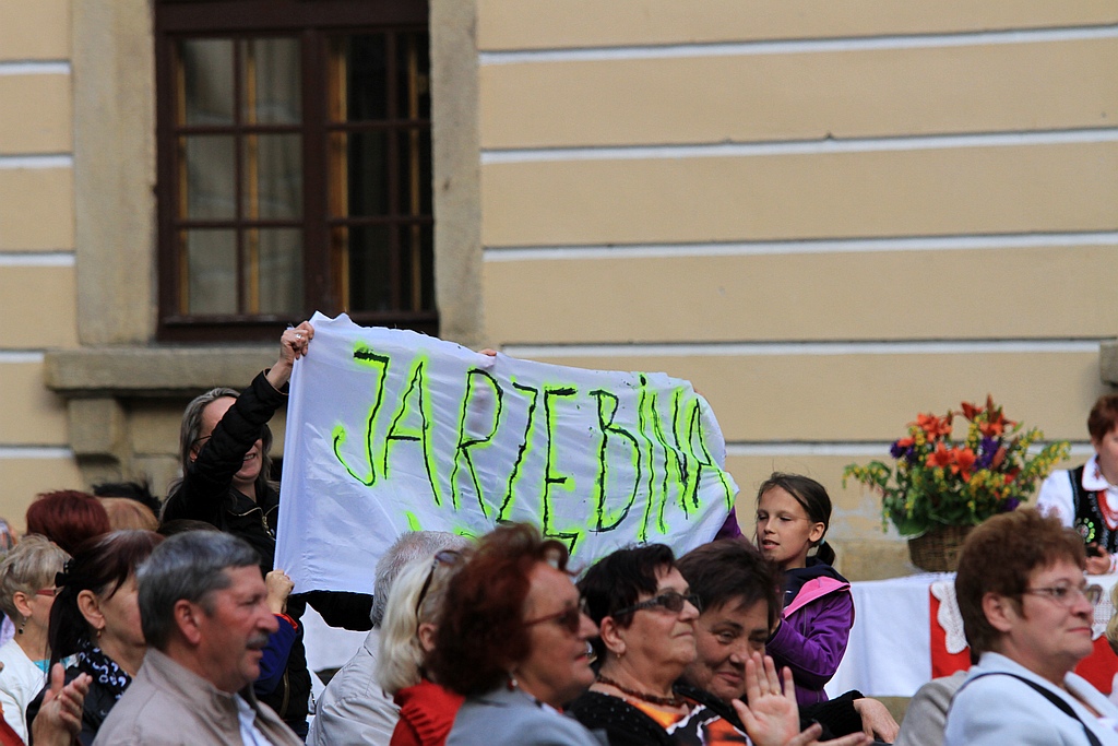 Dawnych Kresów czar … na dziedzińcu Akademii Rycerskiej