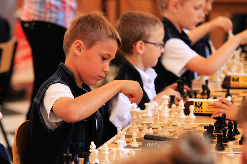 Szachowy maraton pierszwszaków w Akademii Rycerskiej