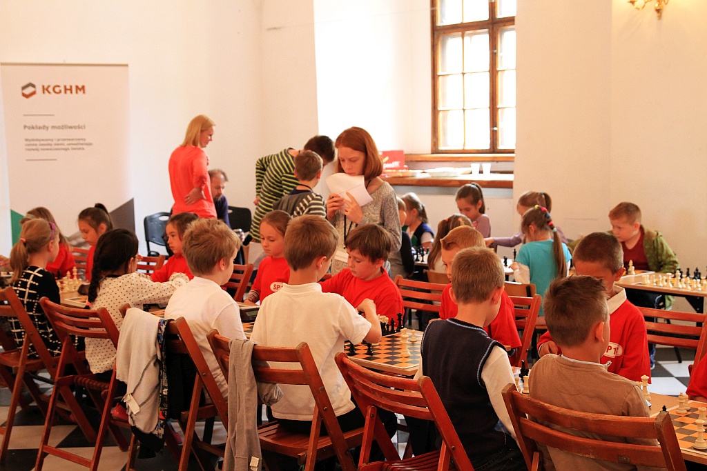 Szachowy maraton pierszwszaków w Akademii Rycerskiej