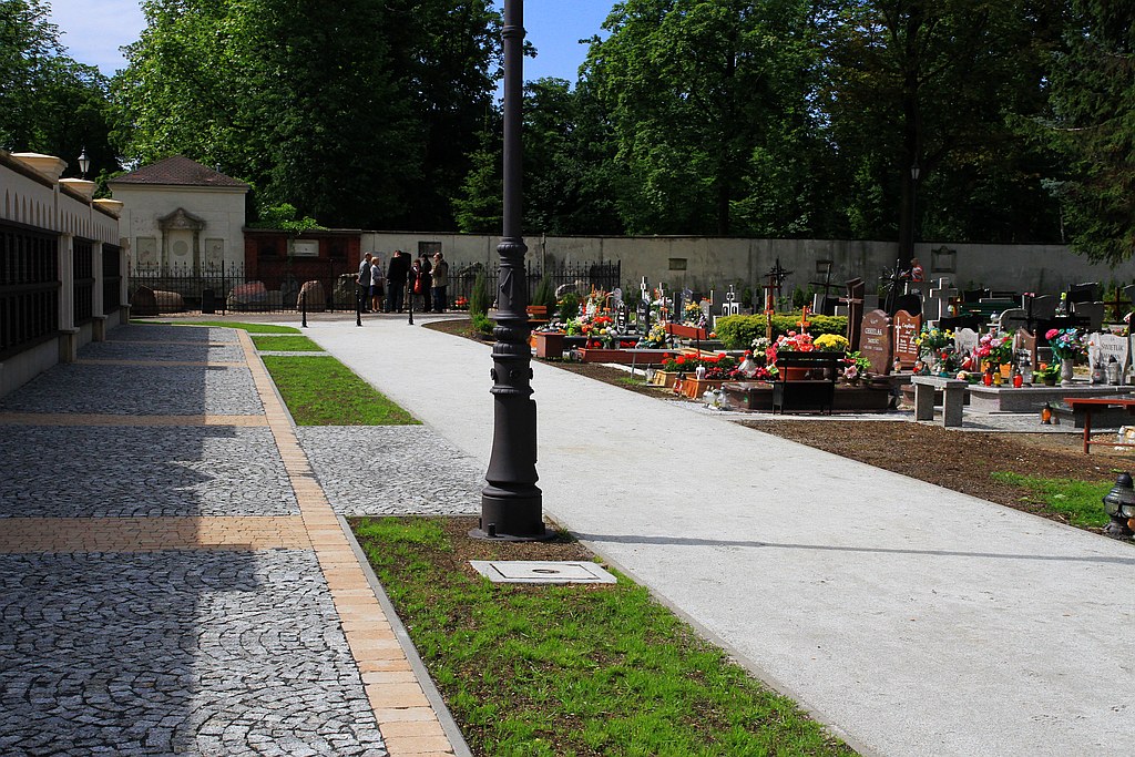 Nowe kolumbarium. Pierwsze pochówki od lipca