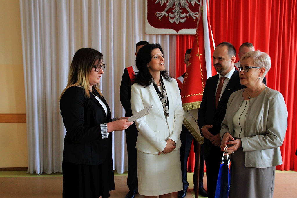 Minister na zakończeniu roku szkolnego w budowlance