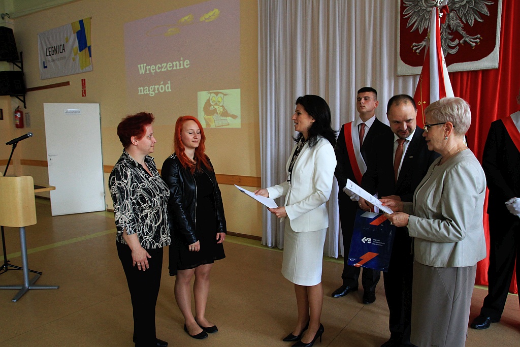 Minister na zakończeniu roku szkolnego w budowlance