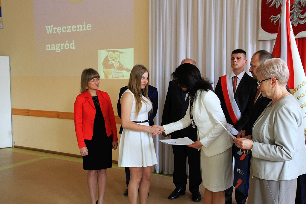 Minister na zakończeniu roku szkolnego w budowlance