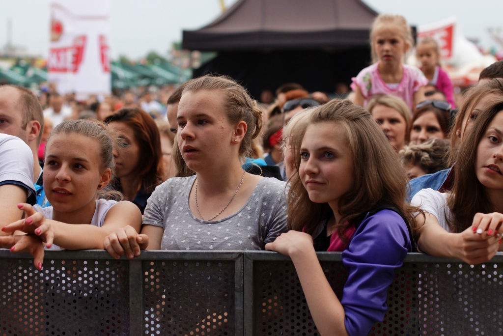 Gwiazdy disco polo rozgrzewją publiczność