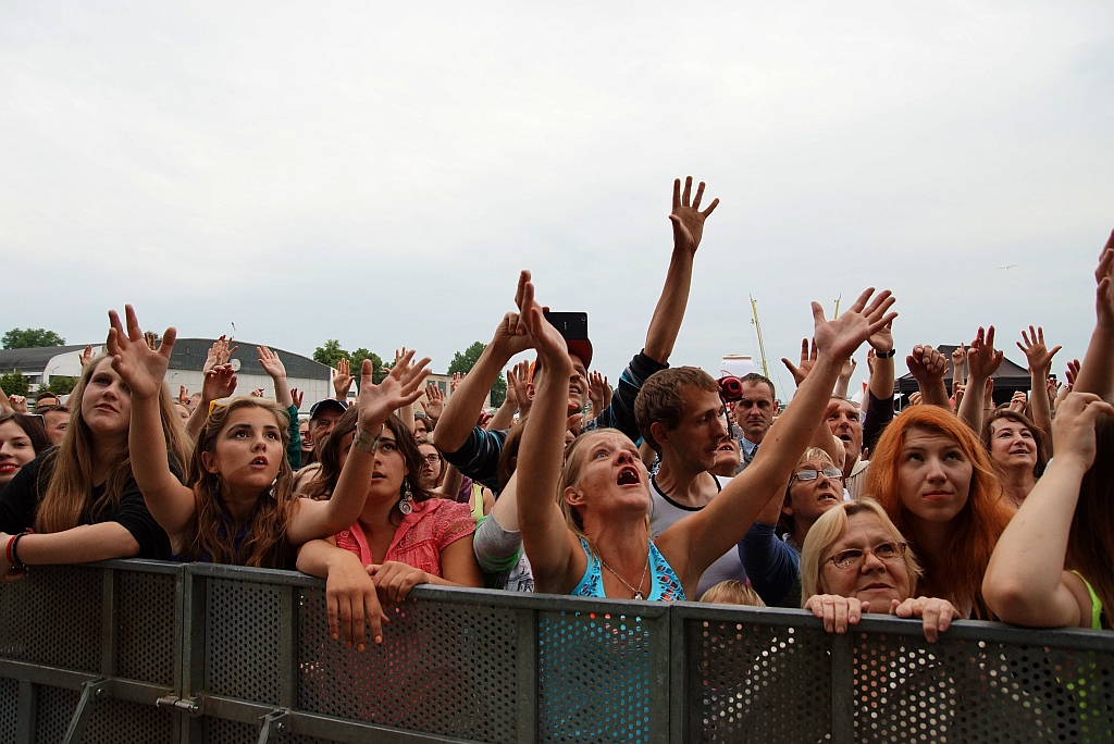 Gwiazdy disco polo rozgrzewją publiczność