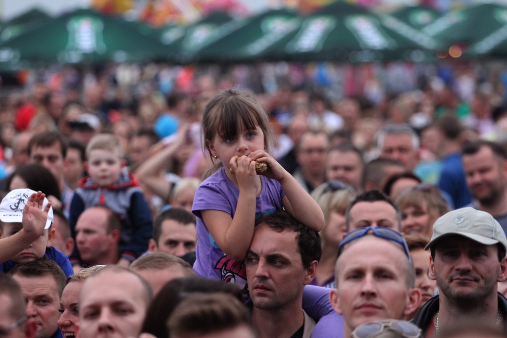 Gwiazdy disco polo rozgrzewją publiczność