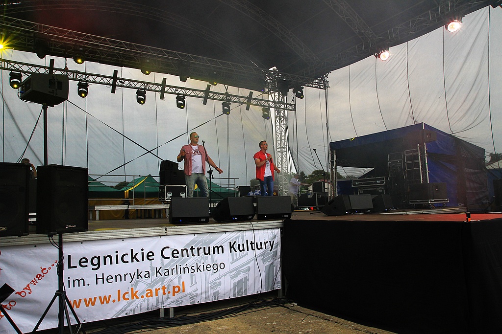 Lotniskowa fiesta ruszyła pełną parą