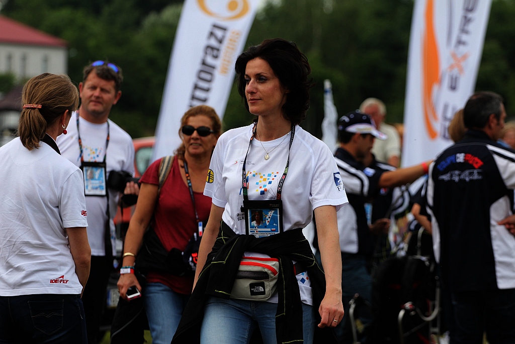 Motoparalotniarze na legnickim lotnisku cz1
