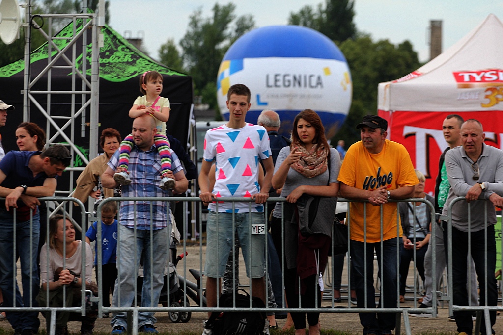 Motoparalotniarze na legnickim lotnisku cz1
