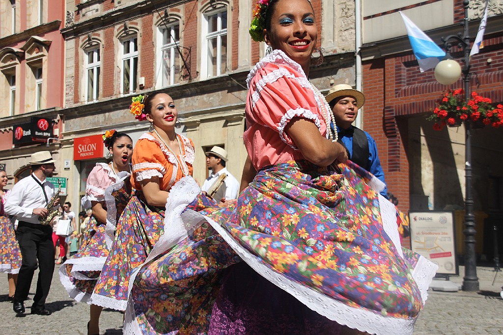 Festiwal Folklorystyczny Świat pod Kyczerą. Barwny korowód