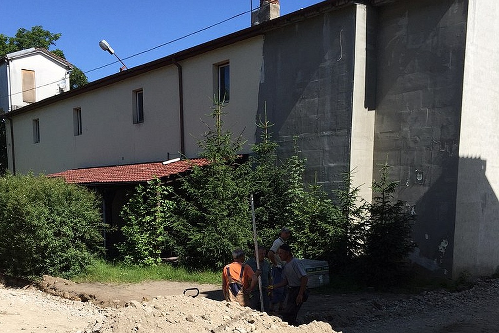 W Koskowicach obok świetlicy powstaje park integracji