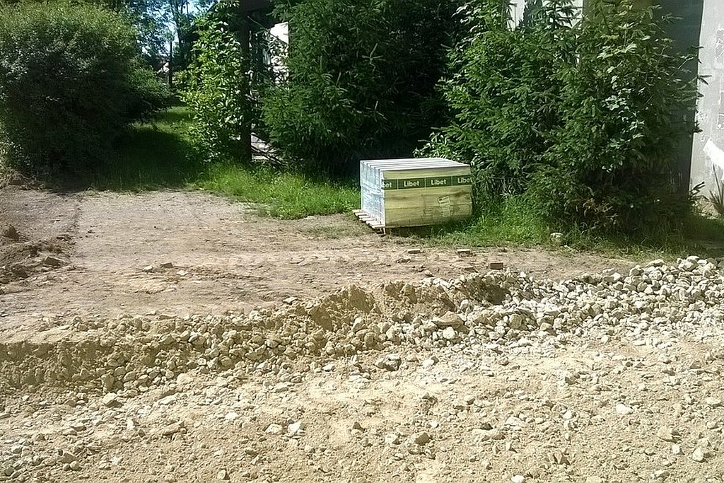 W Koskowicach obok świetlicy powstaje park integracji