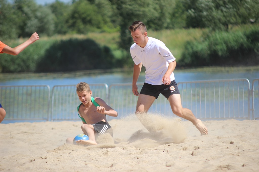 Poznaliśmy mistrzów Legnicy w piłce nożnej plażowej