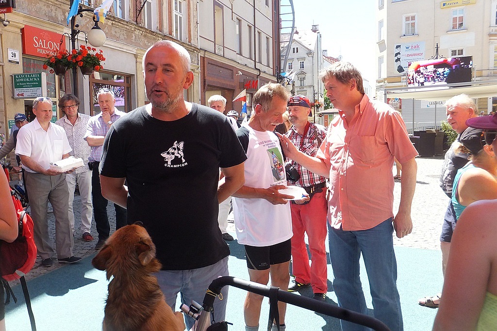 Franciszek Gogół i jego pies zakończyli bieg dookoła Polski
