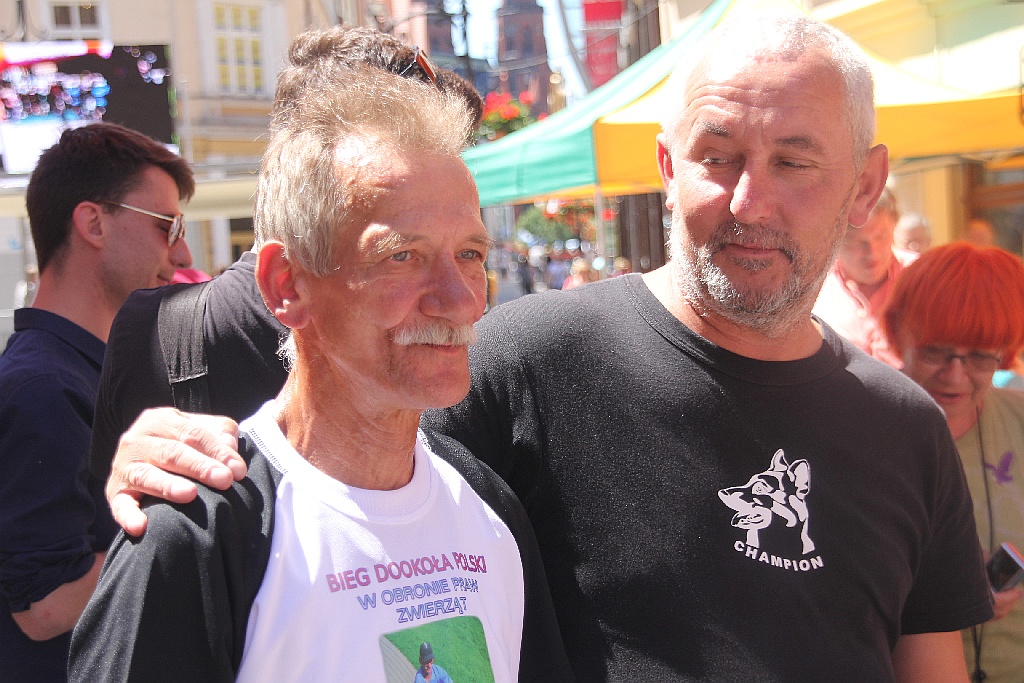 Franciszek Gogół i jego pies zakończyli bieg dookoła Polski