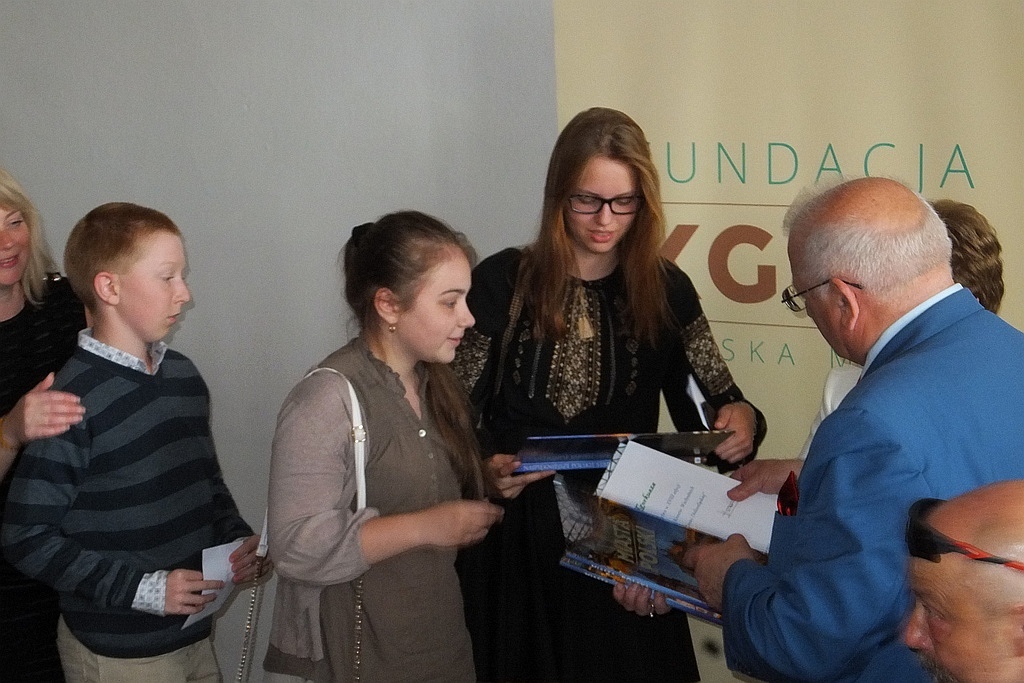 Uroczyste pożegnanie dzieci z Kresów. W poniedziałek wyjeżdżają