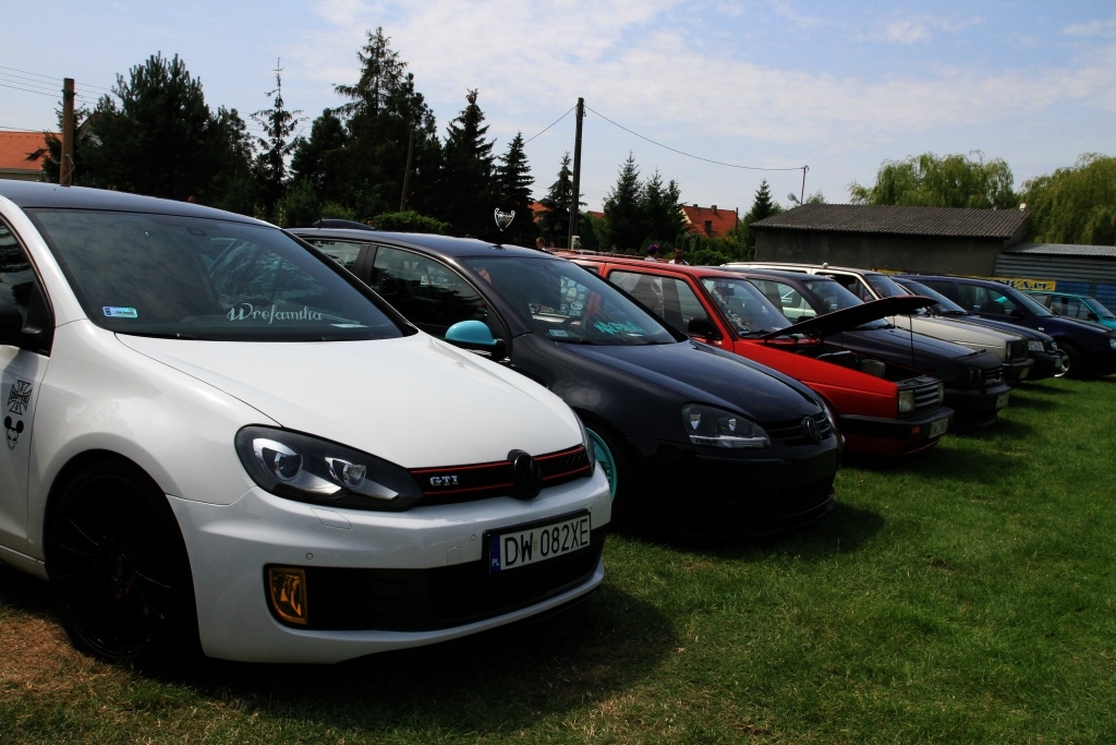 50 samochodów wzięło udział w VAG & Grill vol. 1 Jezioro Kunice