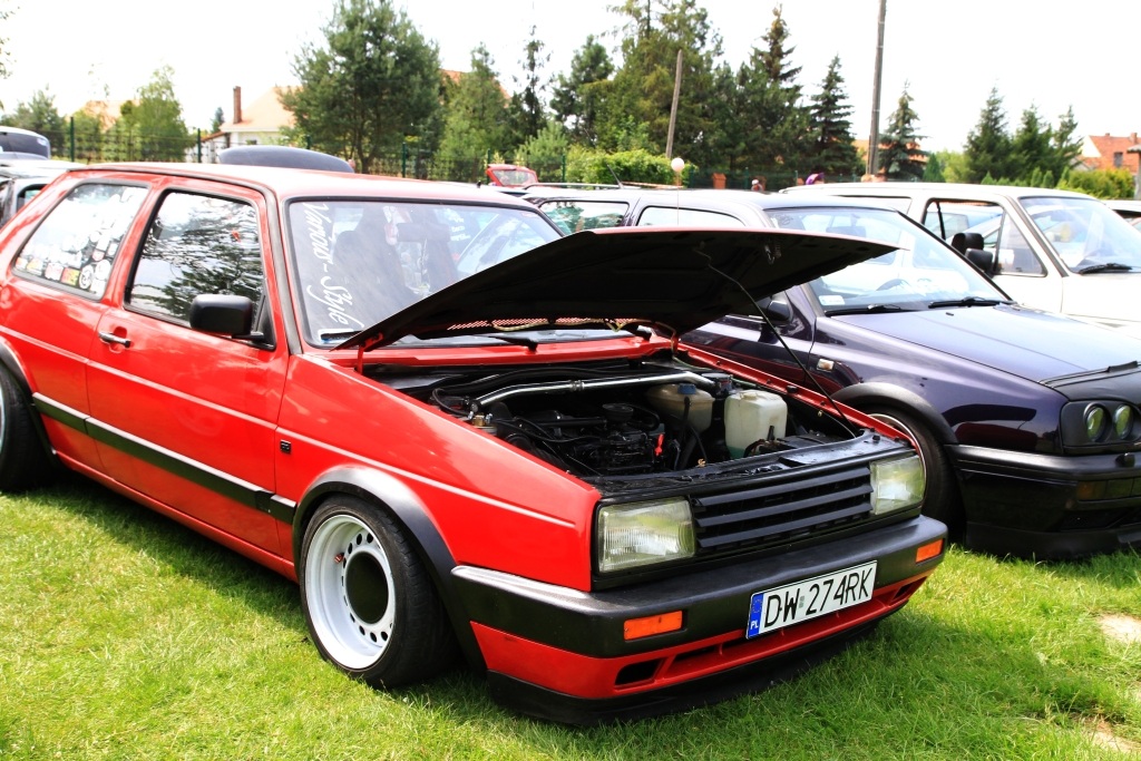 50 samochodów wzięło udział w VAG & Grill vol. 1 Jezioro Kunice