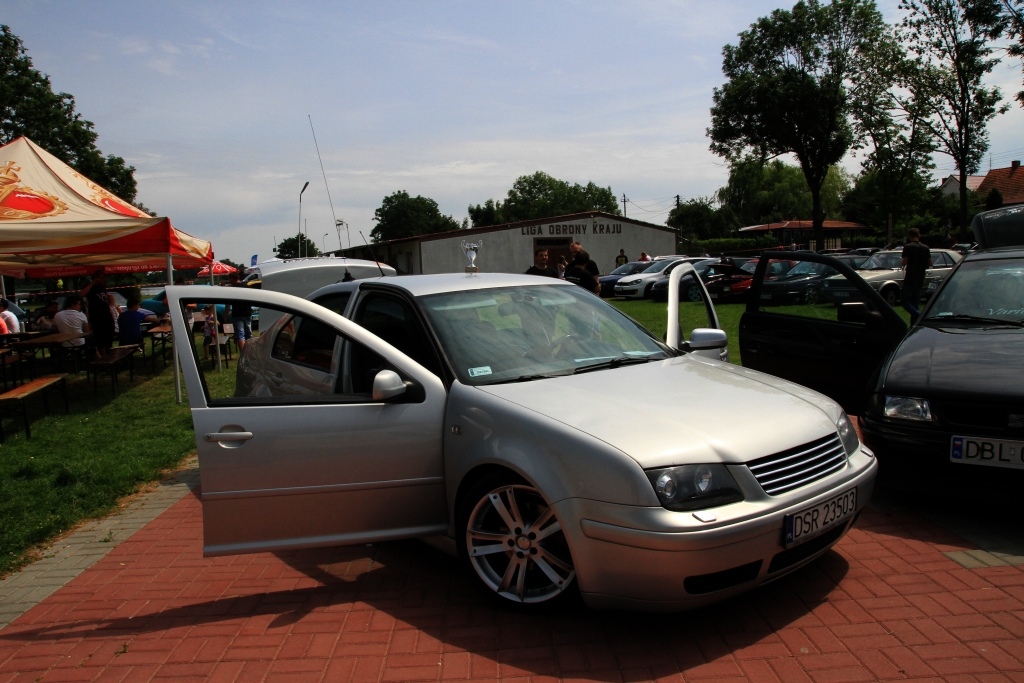 50 samochodów wzięło udział w VAG & Grill vol. 1 Jezioro Kunice