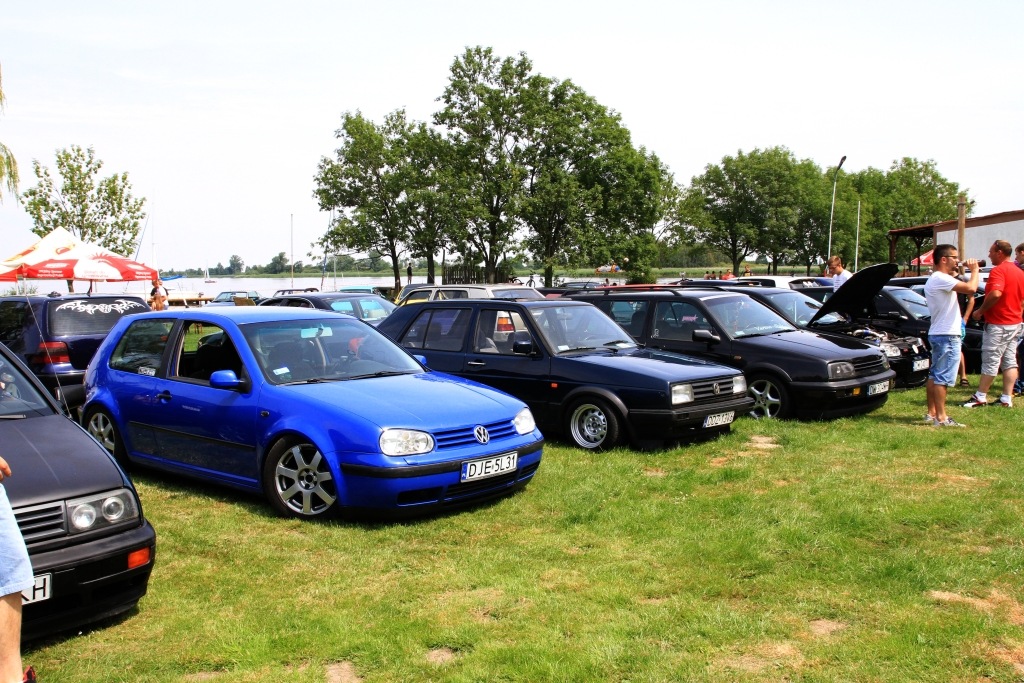 50 samochodów wzięło udział w VAG & Grill vol. 1 Jezioro Kunice