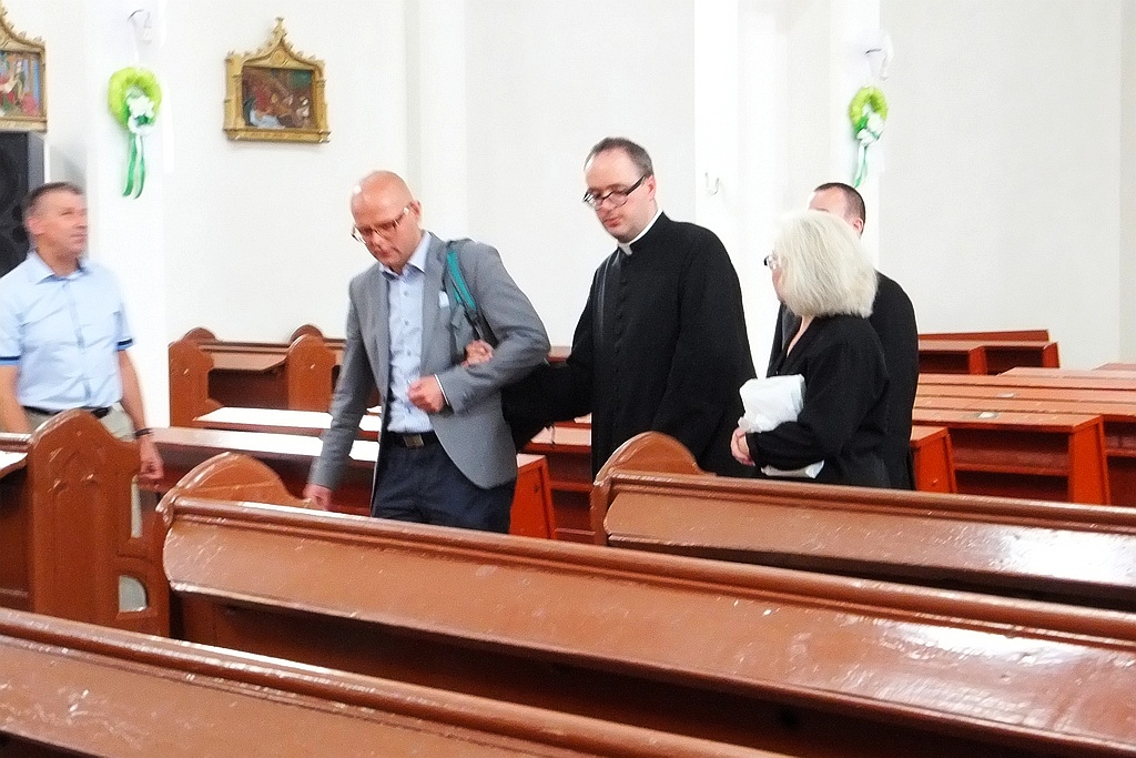 Ksiądz Jan Kaczkowski rozmawiał i modlił się z legniczanami