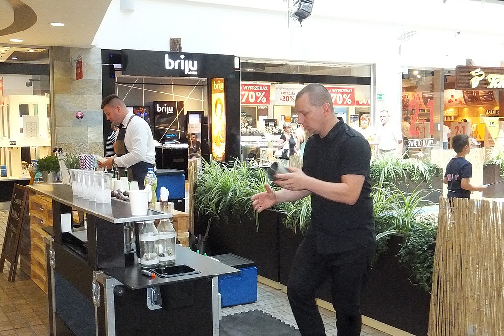 Pokaz barmański i degustacja drinków w Galerii Piastów